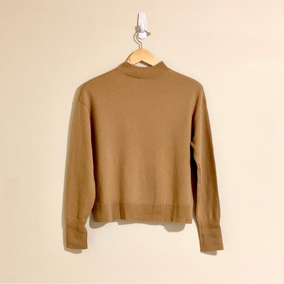 Everlane | The Cashmere Crop Mockneck - Picture 3 of 11